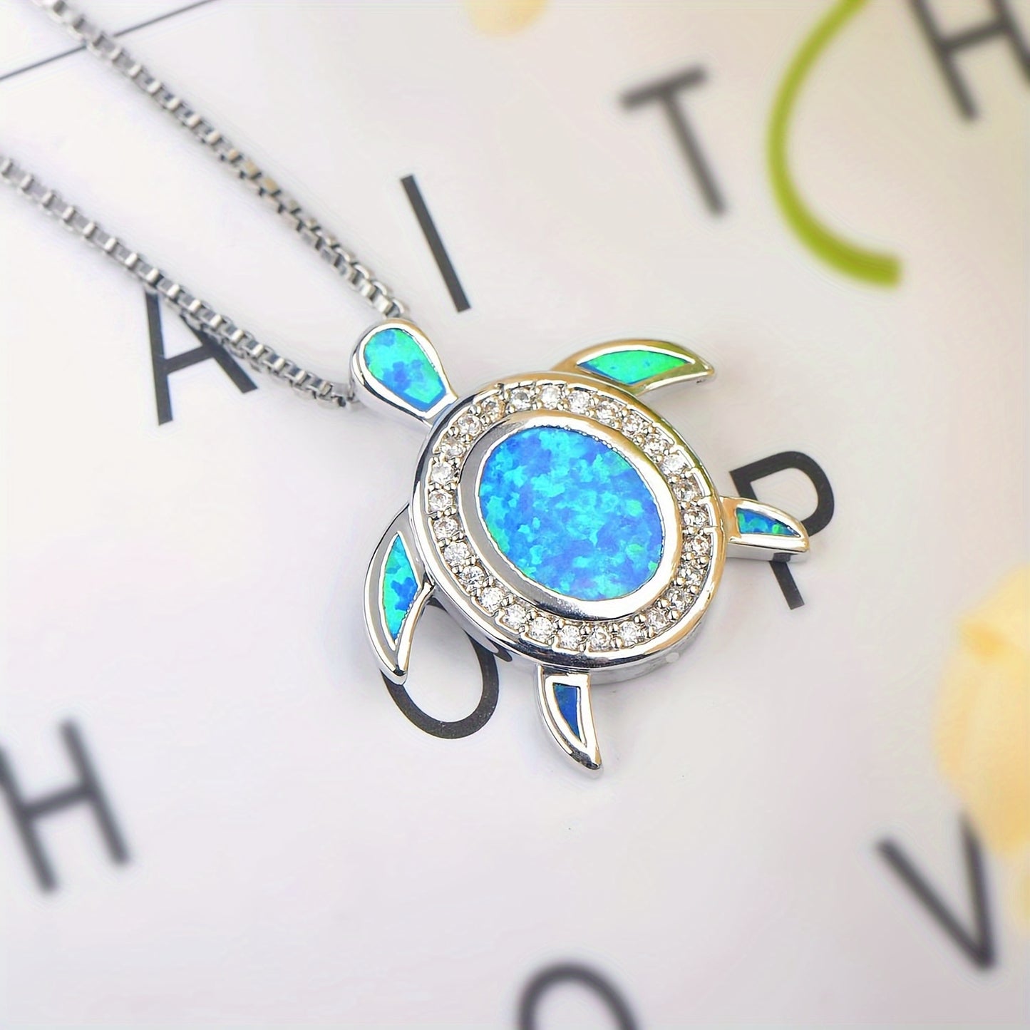 Turtle-Shaped Opal Necklace Inlaid With Australian Opal