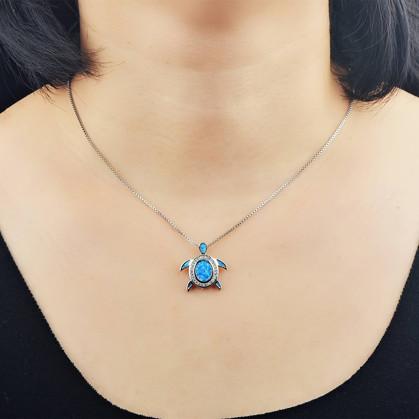 Turtle-Shaped Opal Necklace Inlaid With Australian Opal